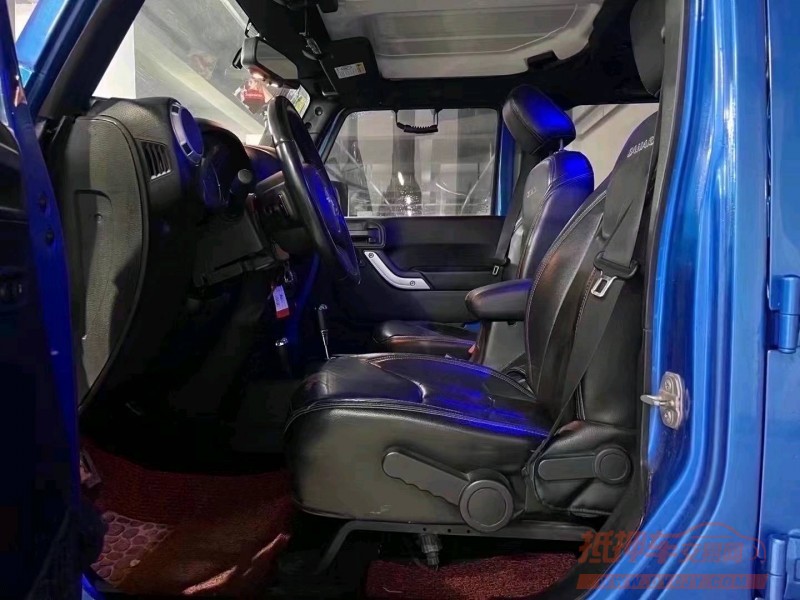 枣庄16年Jeep牧马人8