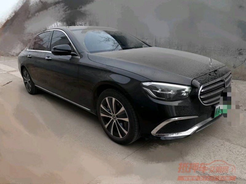 济宁22年奔驰E4