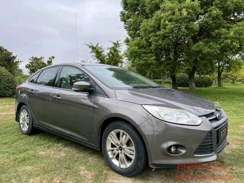 泰州15年福特福克斯3