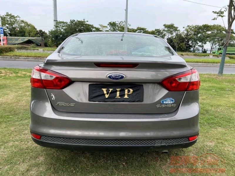 泰州15年福特福克斯7