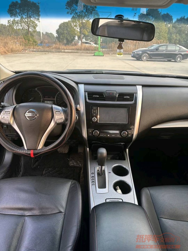 北京17年日产天籁5