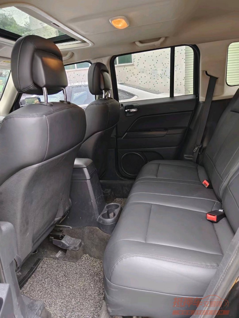 广州15年Jeep自由客5