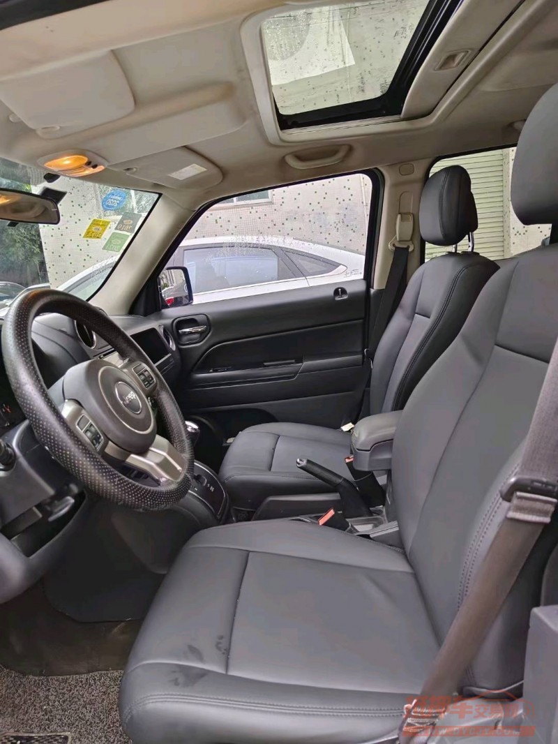 广州15年Jeep自由客6