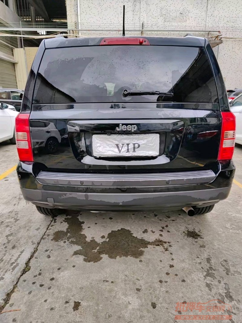 广州15年Jeep自由客9