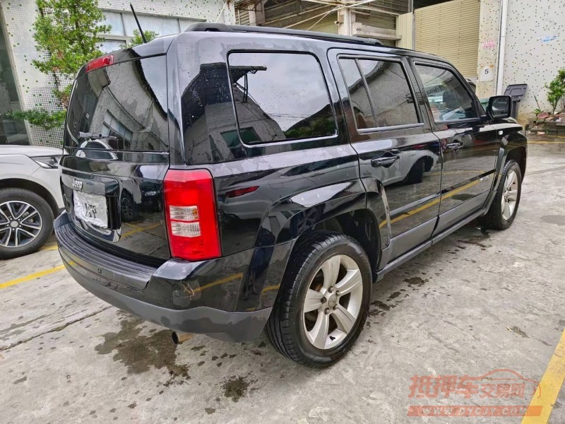 广州15年Jeep自由客8