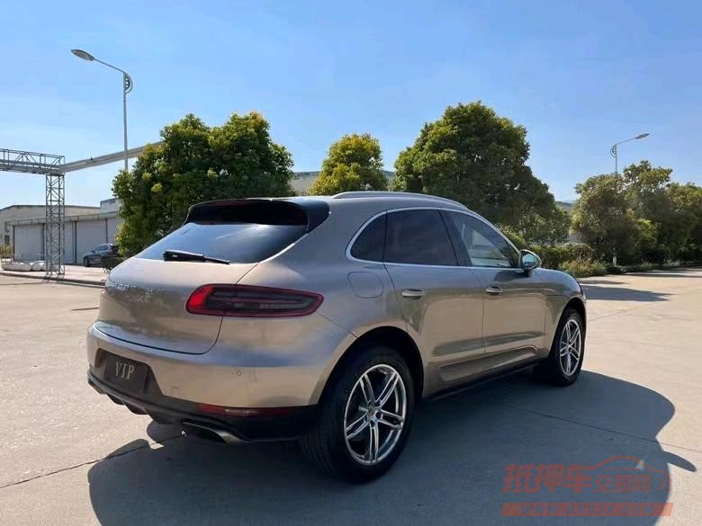 盐城14年保时捷Macan8