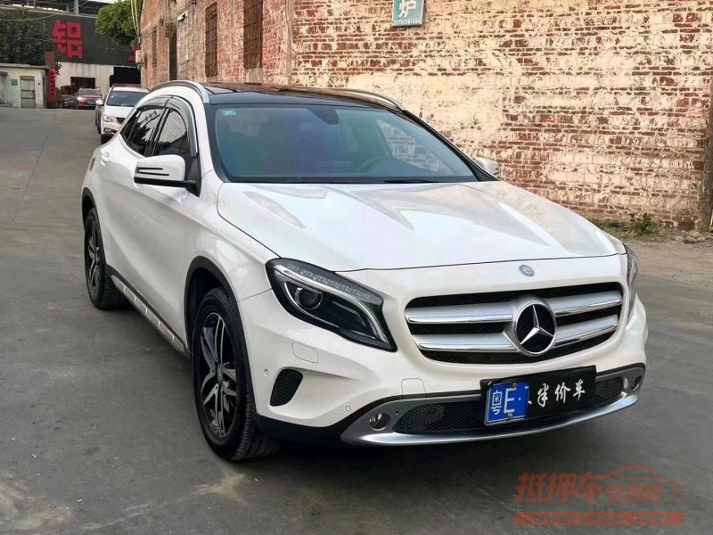 珠海17年奔驰GLA3