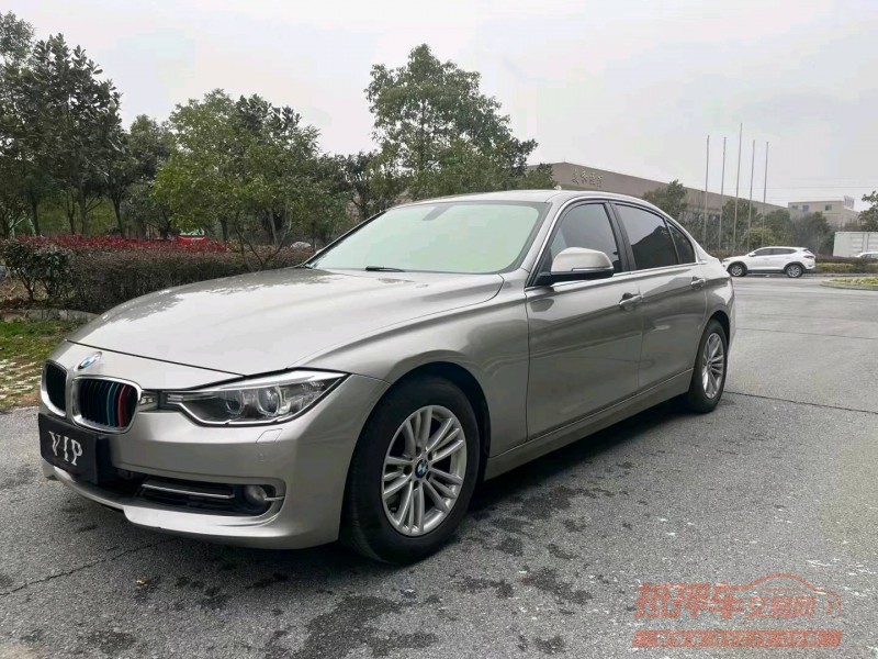 北京16年宝马3系3