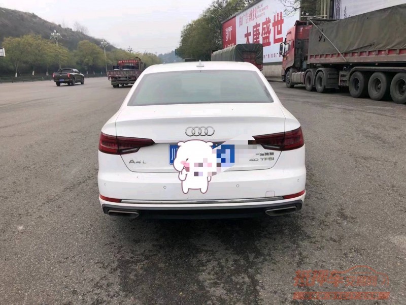 成都19年奥迪A4L4