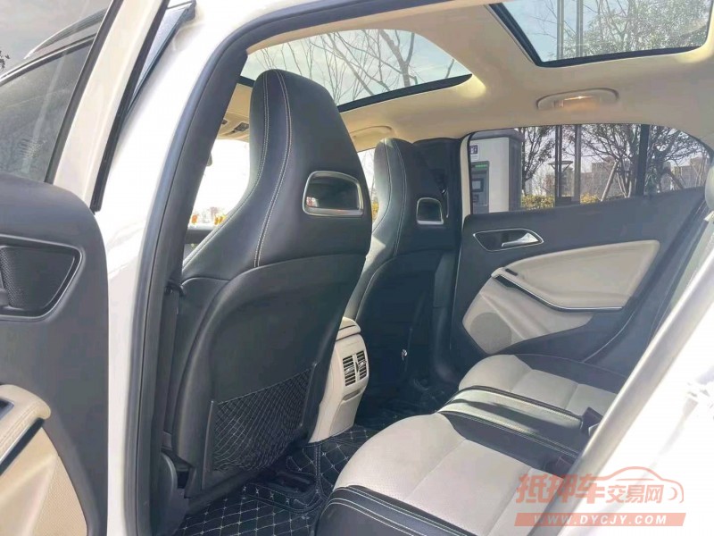 徐州18年奔驰GLA5