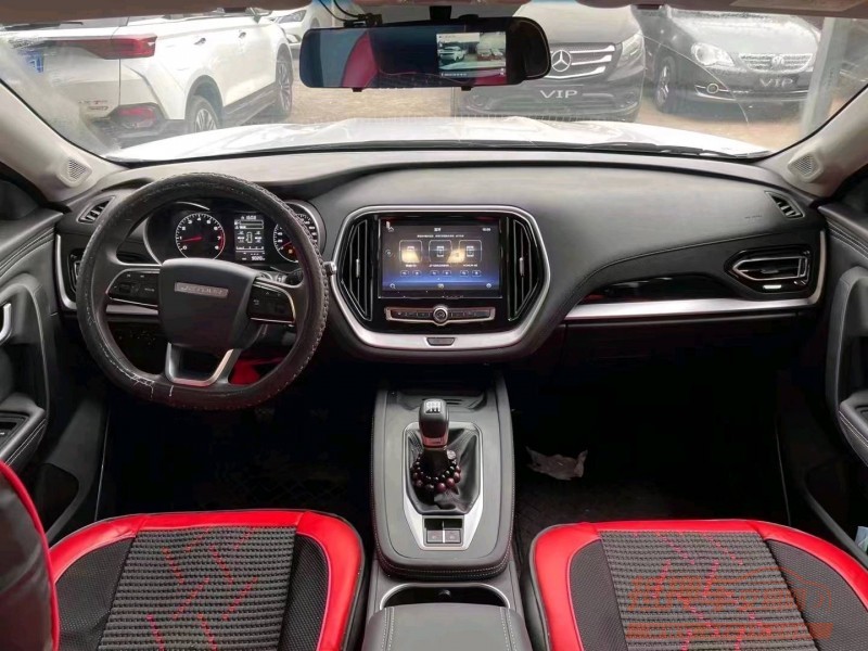 成都22年奇瑞捷途X703