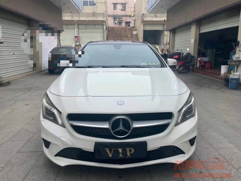 中山16年奔驰CLA1