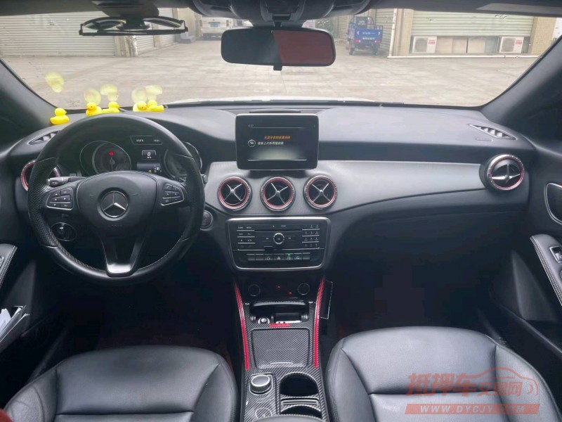 中山16年奔驰CLA6