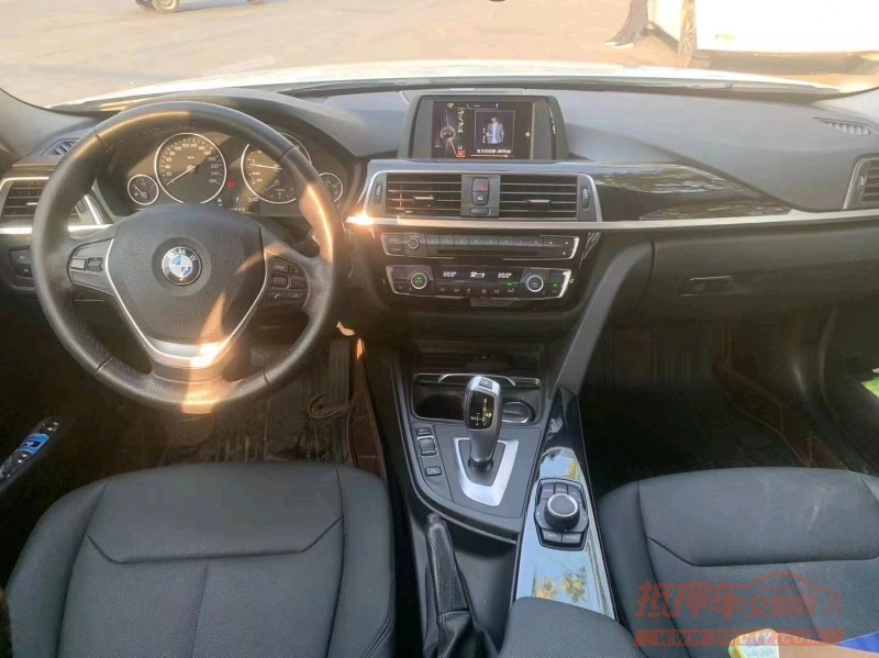 泉州16年寶馬3系8
