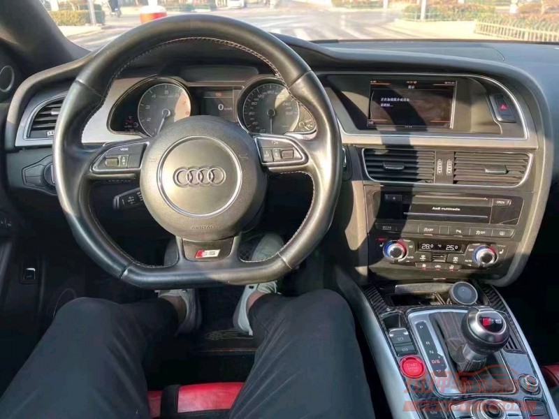 北京12年奥迪S54