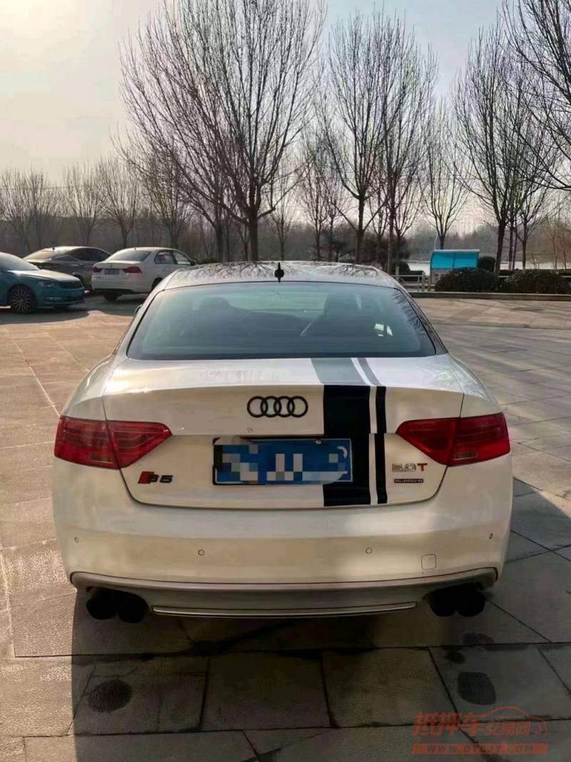 北京12年奥迪S59