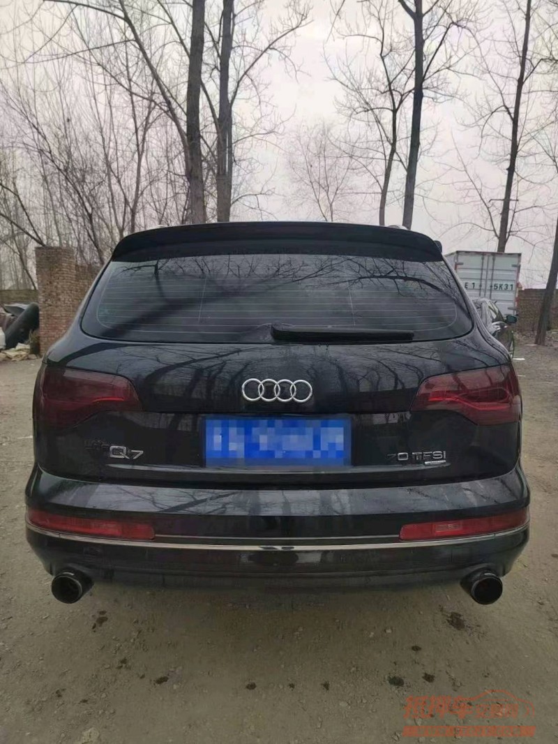 北京13年奥迪Q79