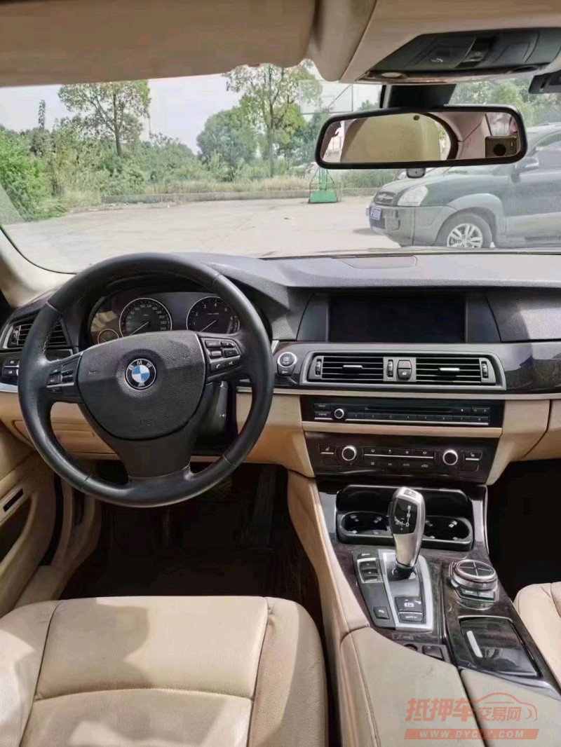 北京12年宝马5系8