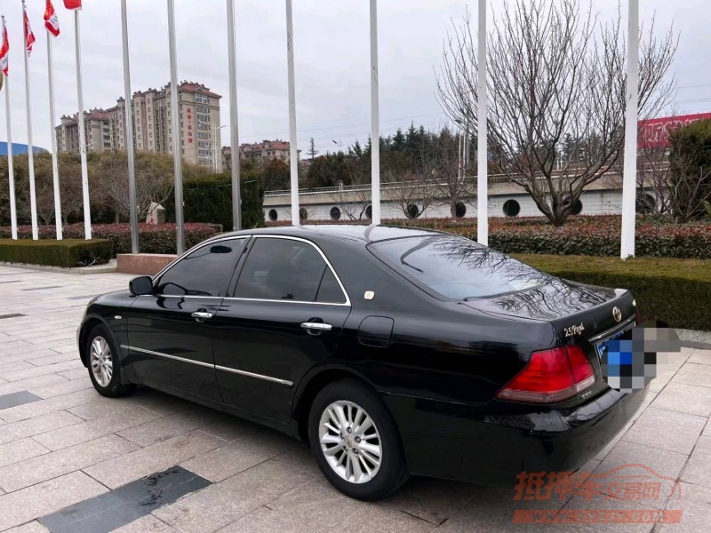烟台09年丰田皇冠7