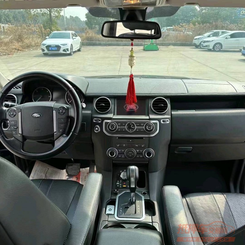 北京12年路虎发现5