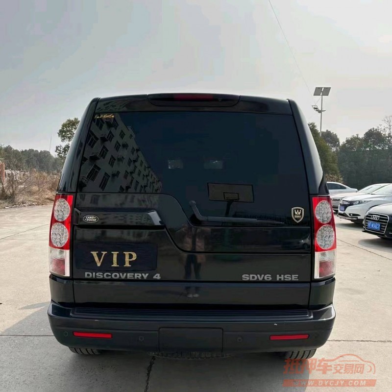 北京12年路虎发现9