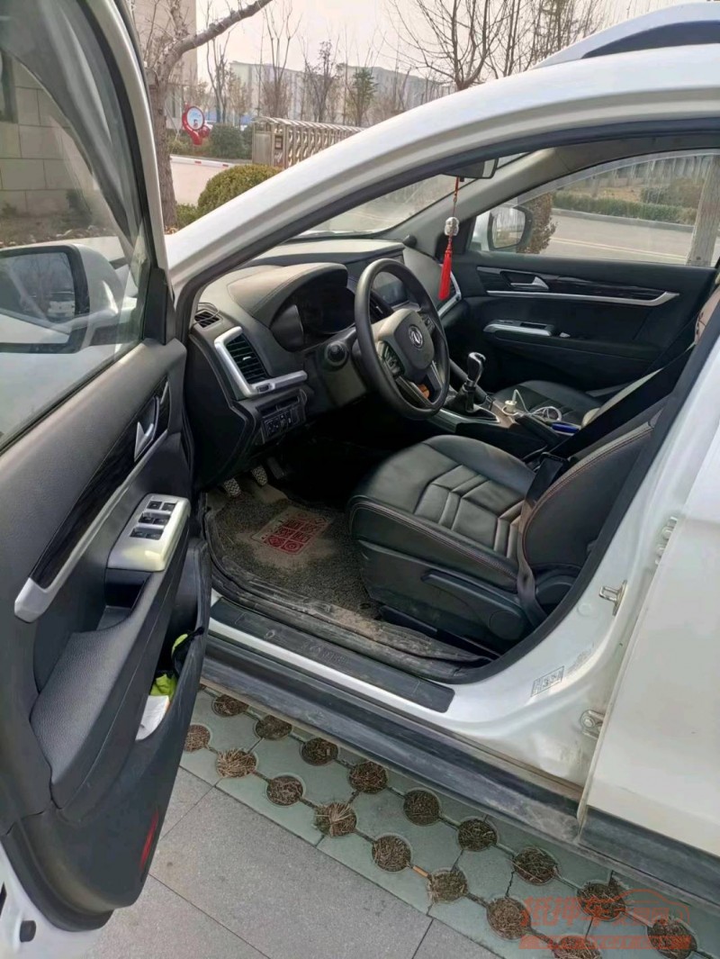 北京16年东风AX7pro8