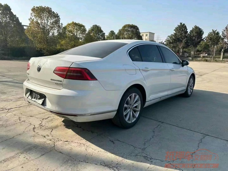 北京17年大众迈腾8