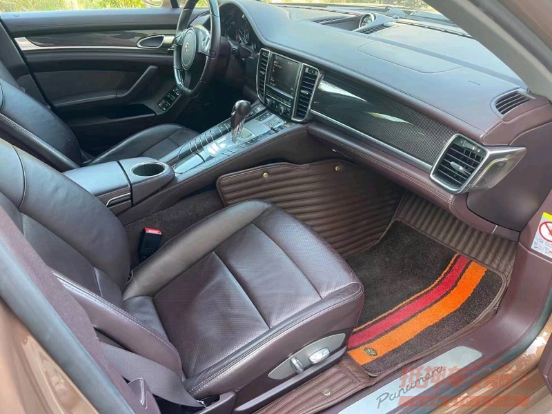 淮南11年保时捷帕拉梅拉7