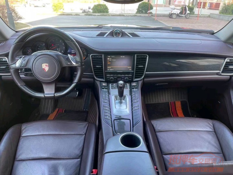 淮南11年保时捷帕拉梅拉8