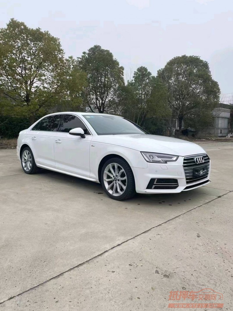 北京17年奥迪A4L3