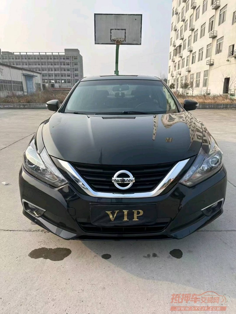 北京17年日产天籁1