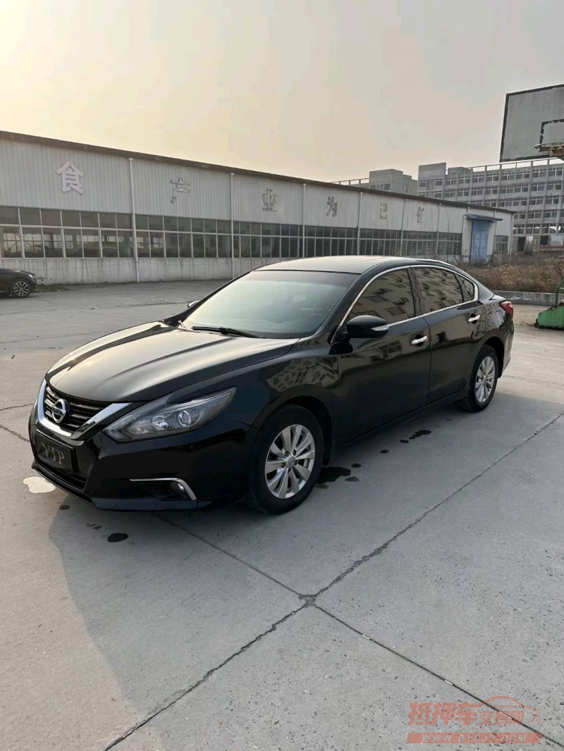 北京17年日产天籁2