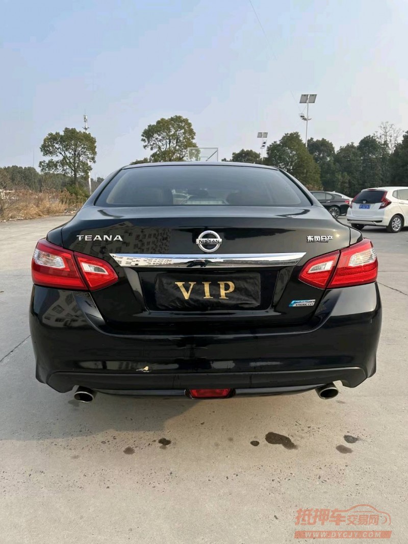 北京17年日产天籁4