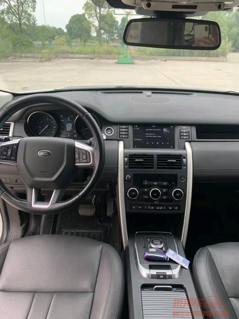 北京18年路虎发现神行8