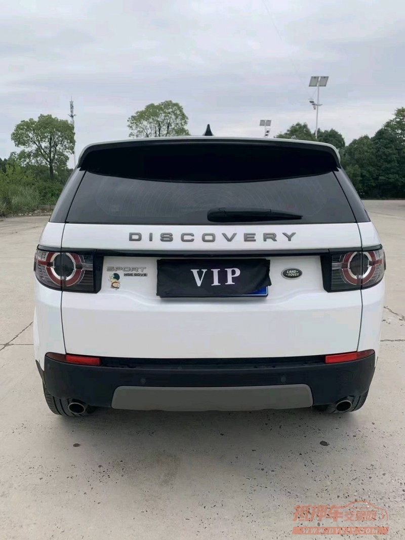 北京18年路虎发现神行9