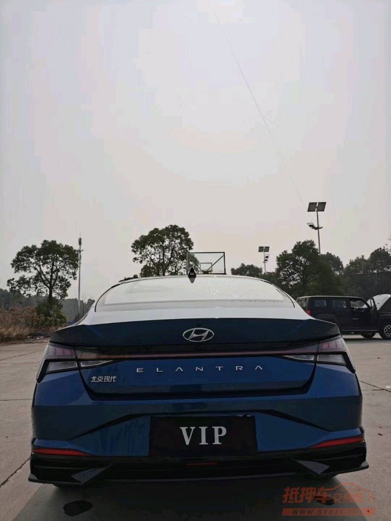 北京22年现代伊兰特9