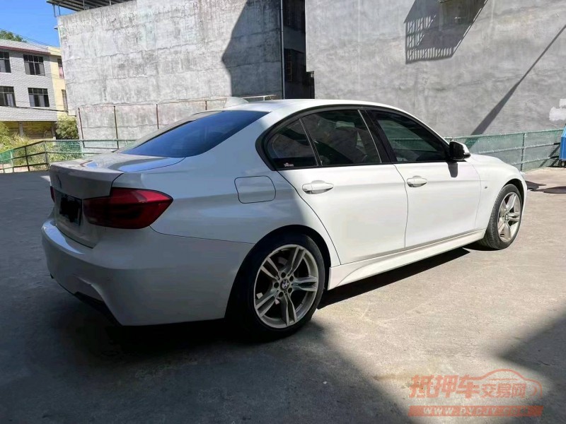 宜昌17年宝马3系8