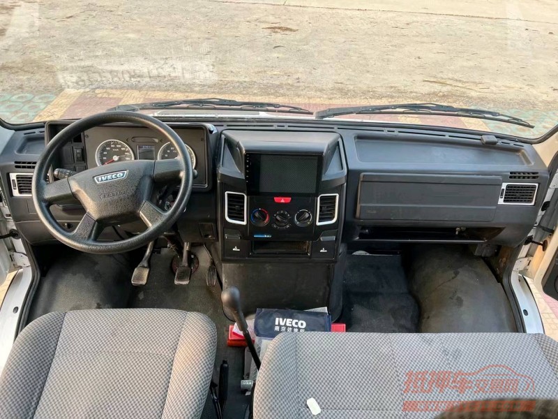 徐州20年依维柯得意5