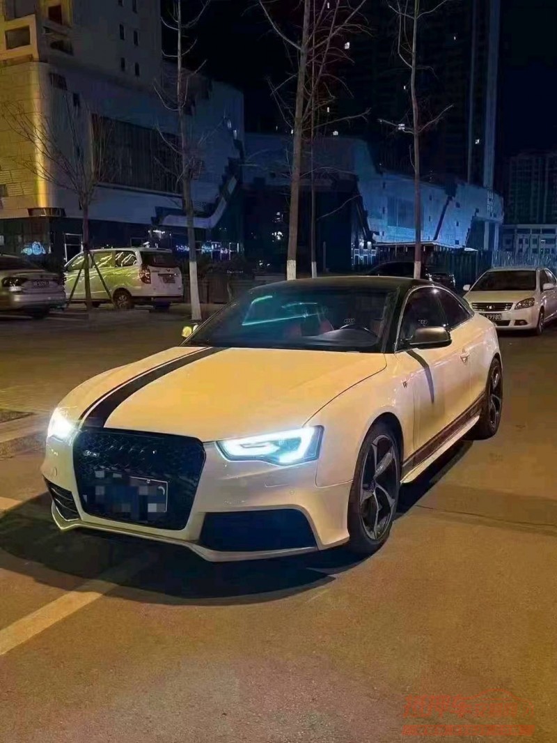 北京12年奥迪S55