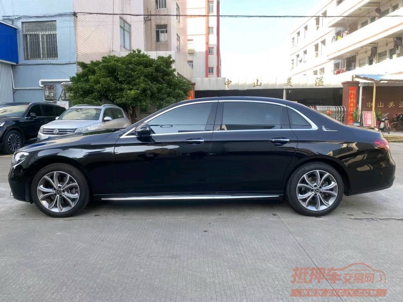 中山22年奔驰E3
