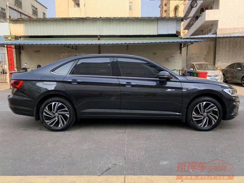 中山22年大众速腾2