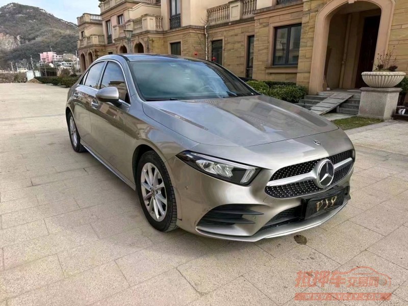 嘉兴19年奔驰A2