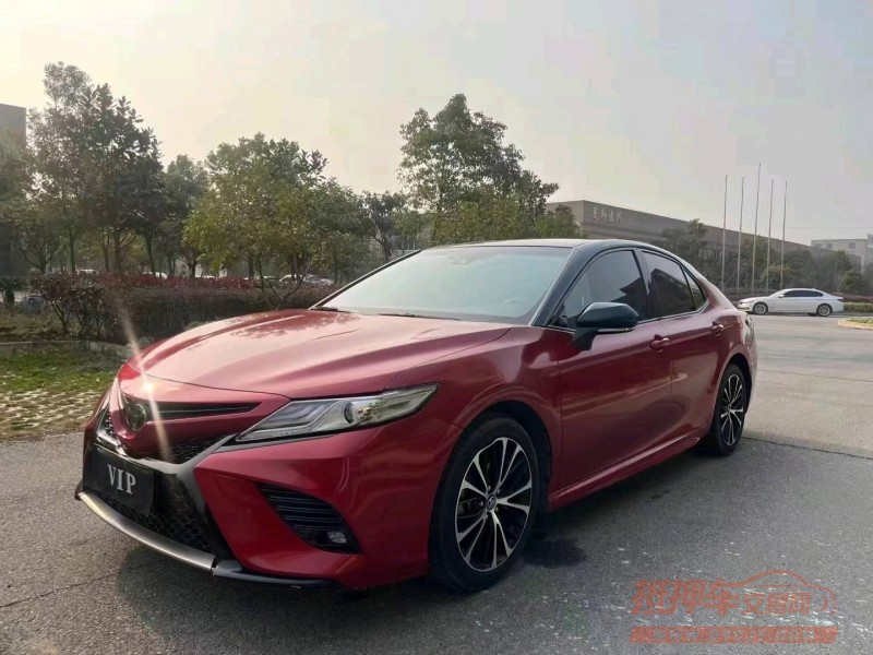 北京18年丰田凯美瑞7