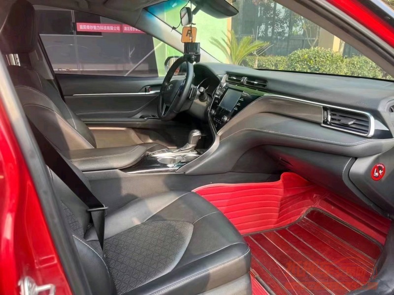 北京18年丰田凯美瑞3