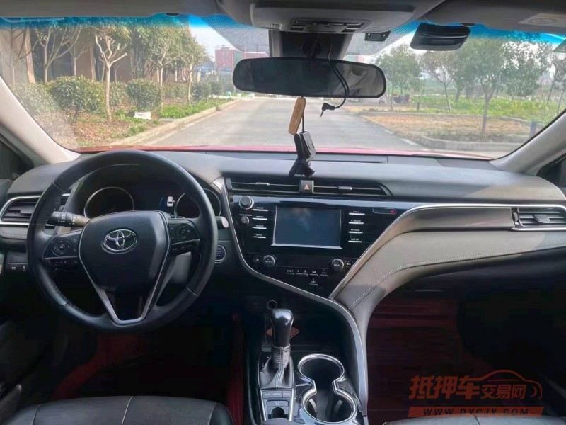 北京18年丰田凯美瑞4