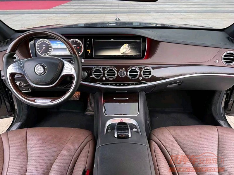 东营15年奔驰迈巴赫S级4