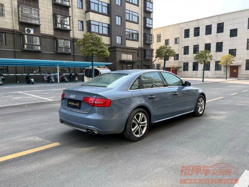徐州13年奥迪A4L8