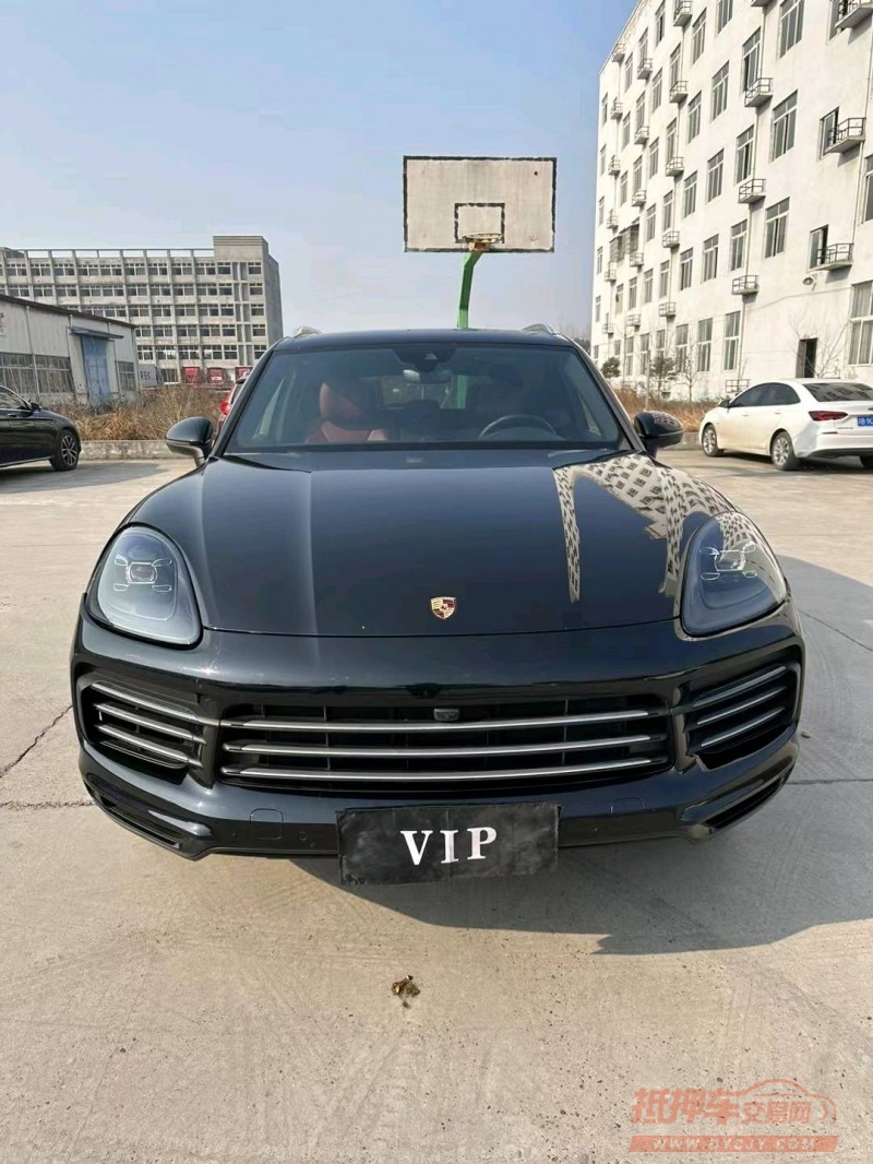 北京18年保时捷卡宴1