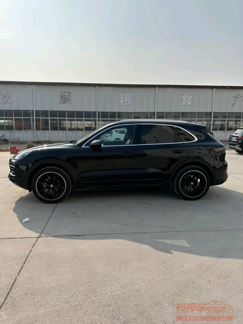 北京18年保时捷卡宴3