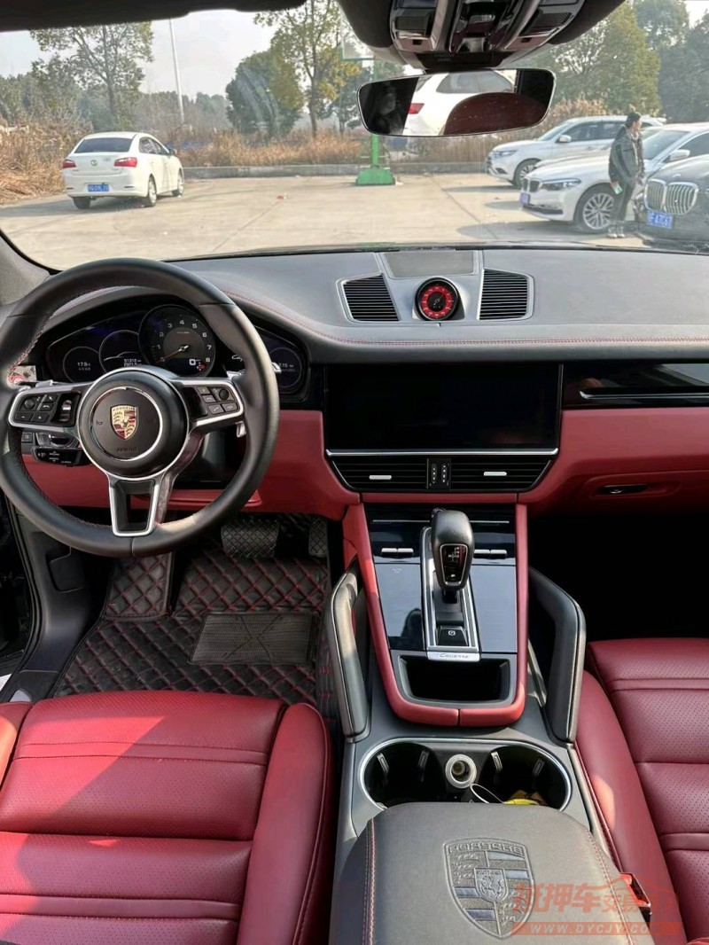 北京18年保时捷卡宴8